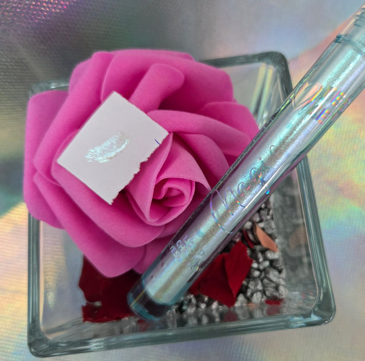 Fard à paupières liquide Glow Extreme Shine