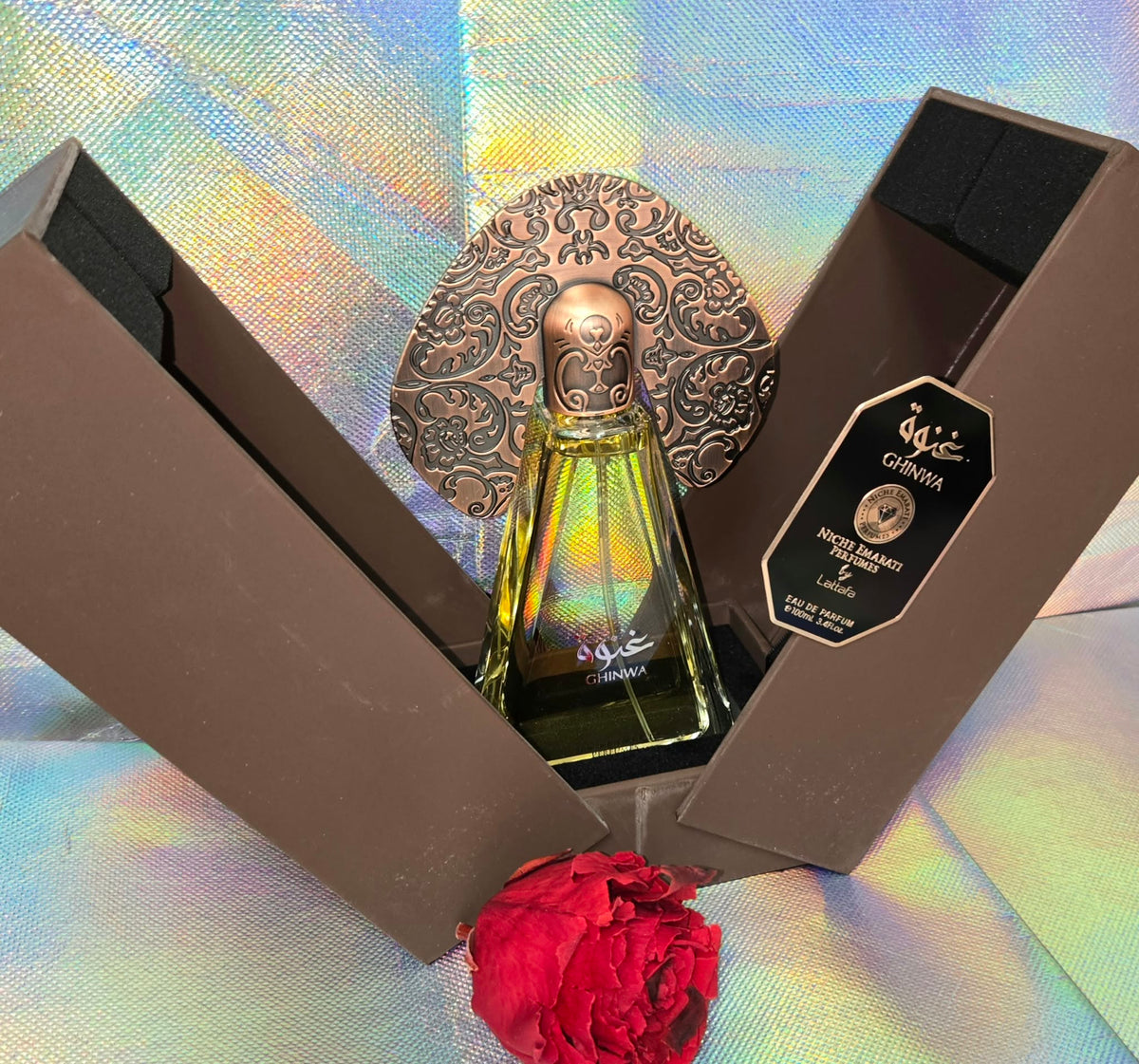 Lattafa Niche Emarati Ghinwa Eau De Parfum 100ml Parfum Unisexe