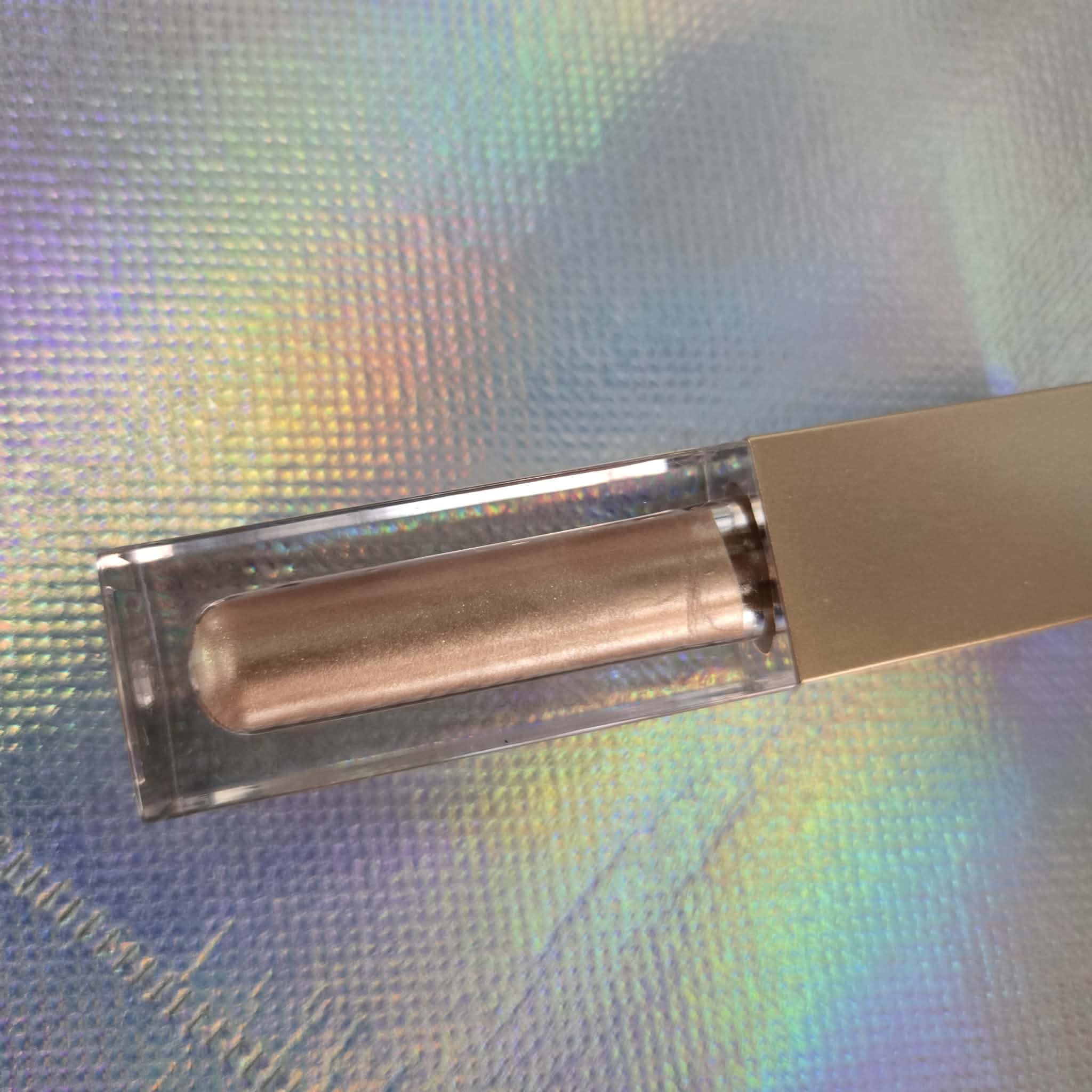 Gloss métal et Illuminateur liquide —