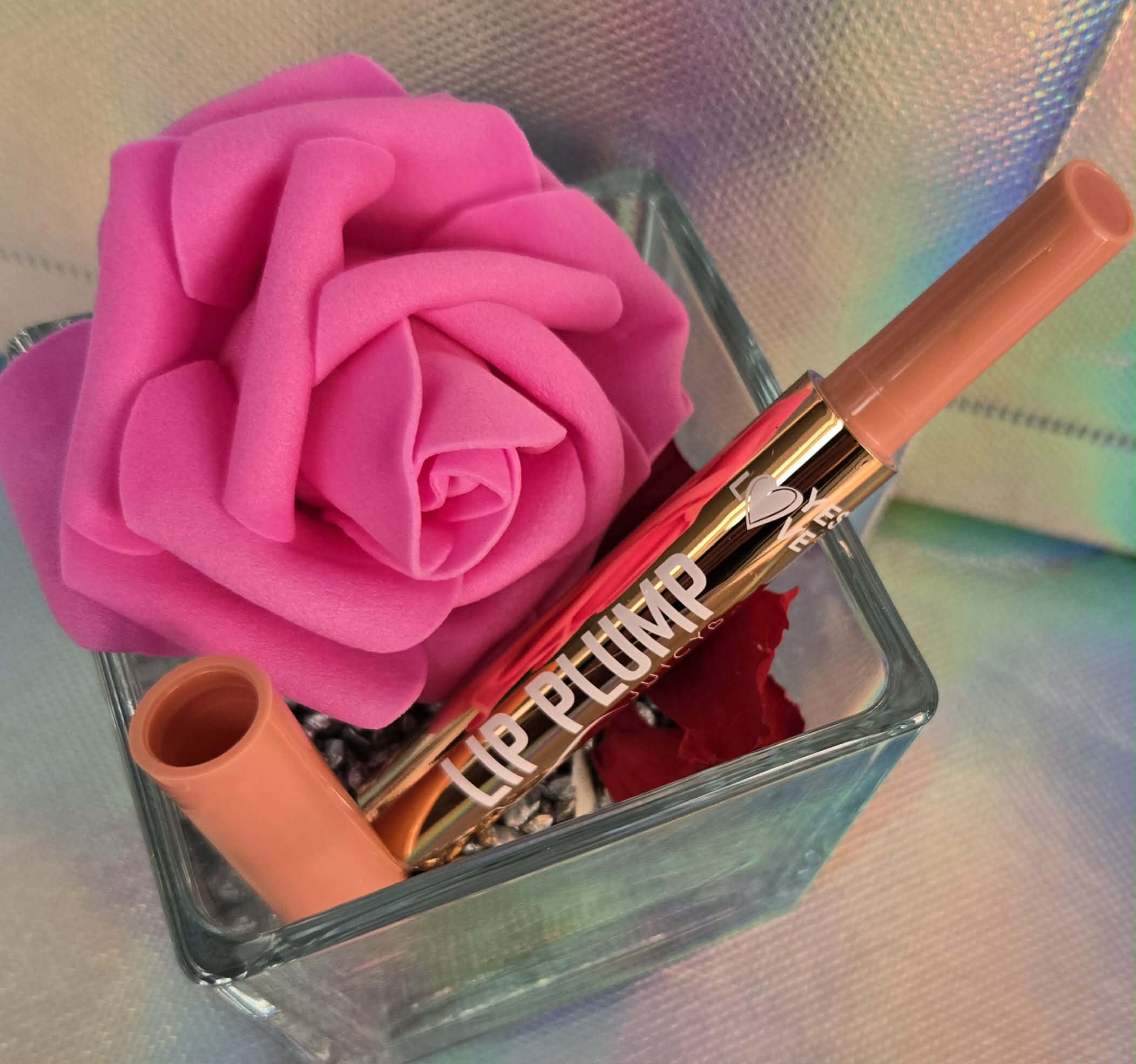 LIP PUMP BRILLANT À LÈVRES CRÉMEUX EFFET VOLUMINISANT ÉPICÉ — Palette