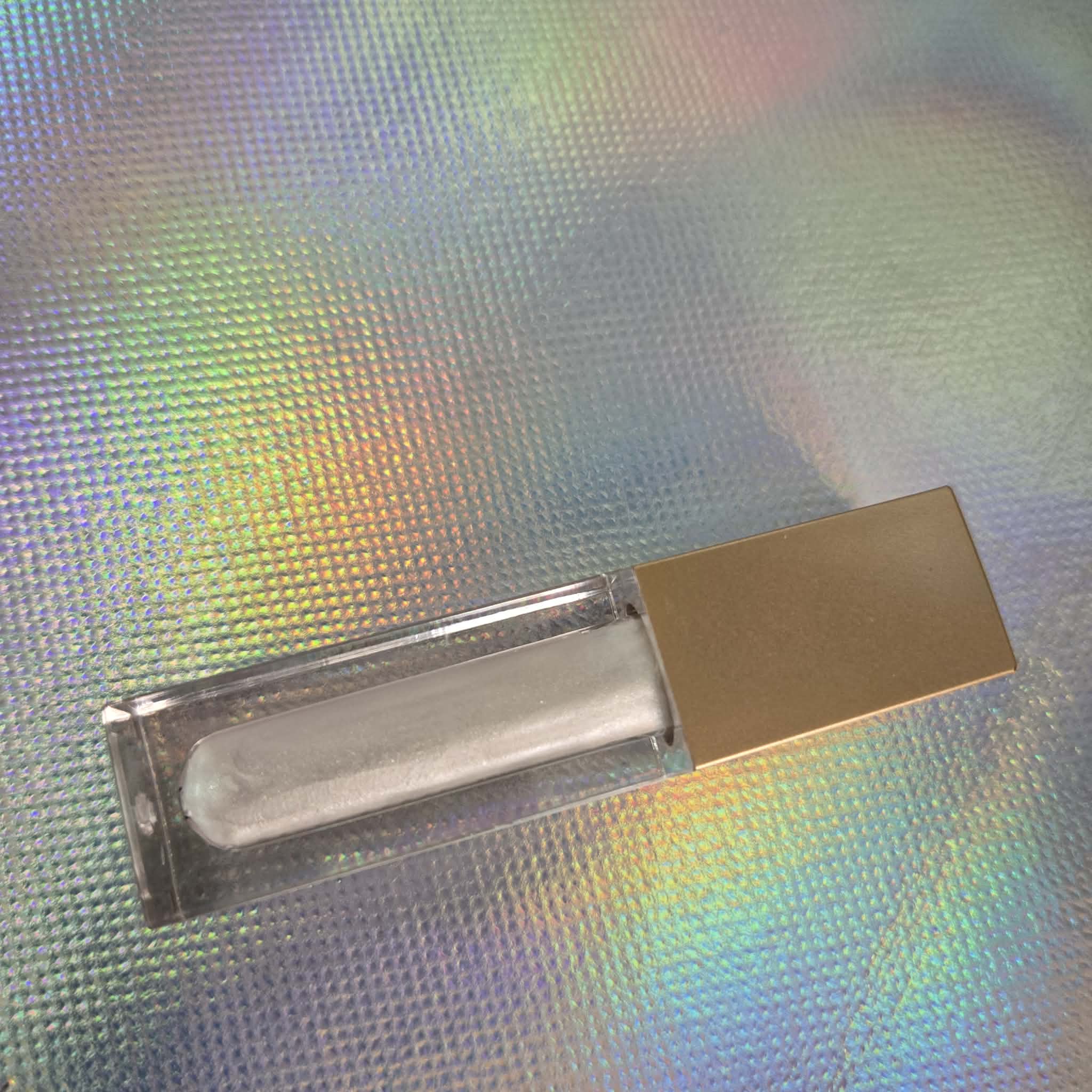 Gloss métal et Illuminateur liquide —