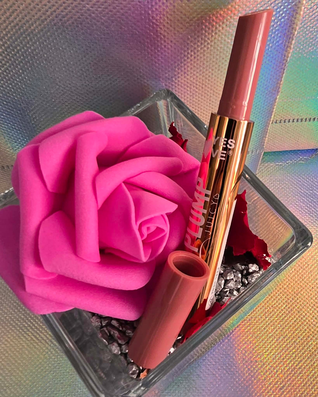 LIP PUMP BRILLANT À LÈVRES CRÉMEUX EFFET VOLUMINISANT ÉPICÉ — Palette