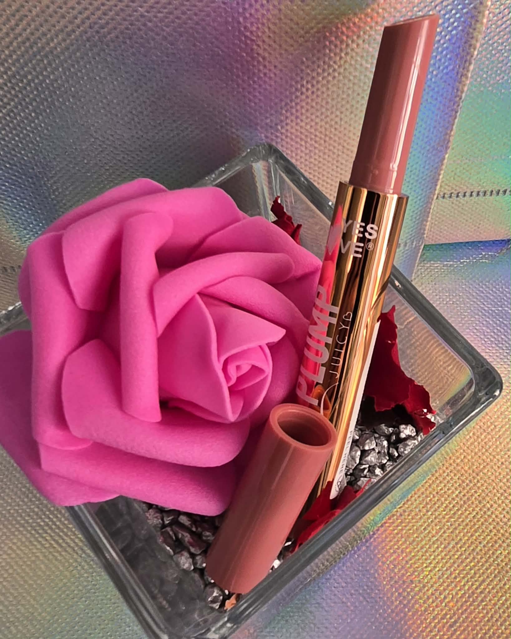 LIP PUMP BRILLANT À LÈVRES CRÉMEUX EFFET VOLUMINISANT ÉPICÉ — Palette