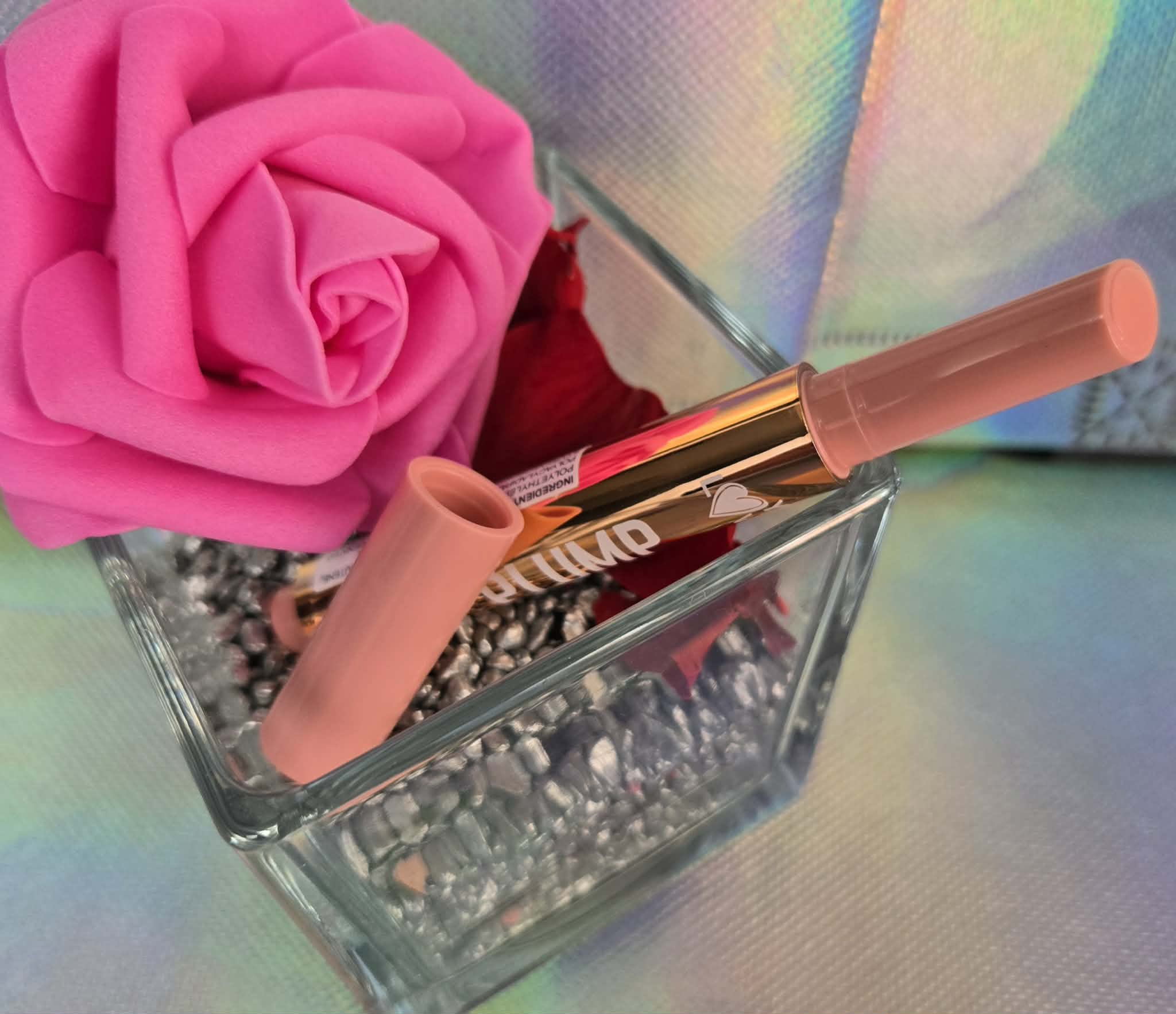 LIP PUMP BRILLANT À LÈVRES CRÉMEUX EFFET VOLUMINISANT ÉPICÉ — Palette
