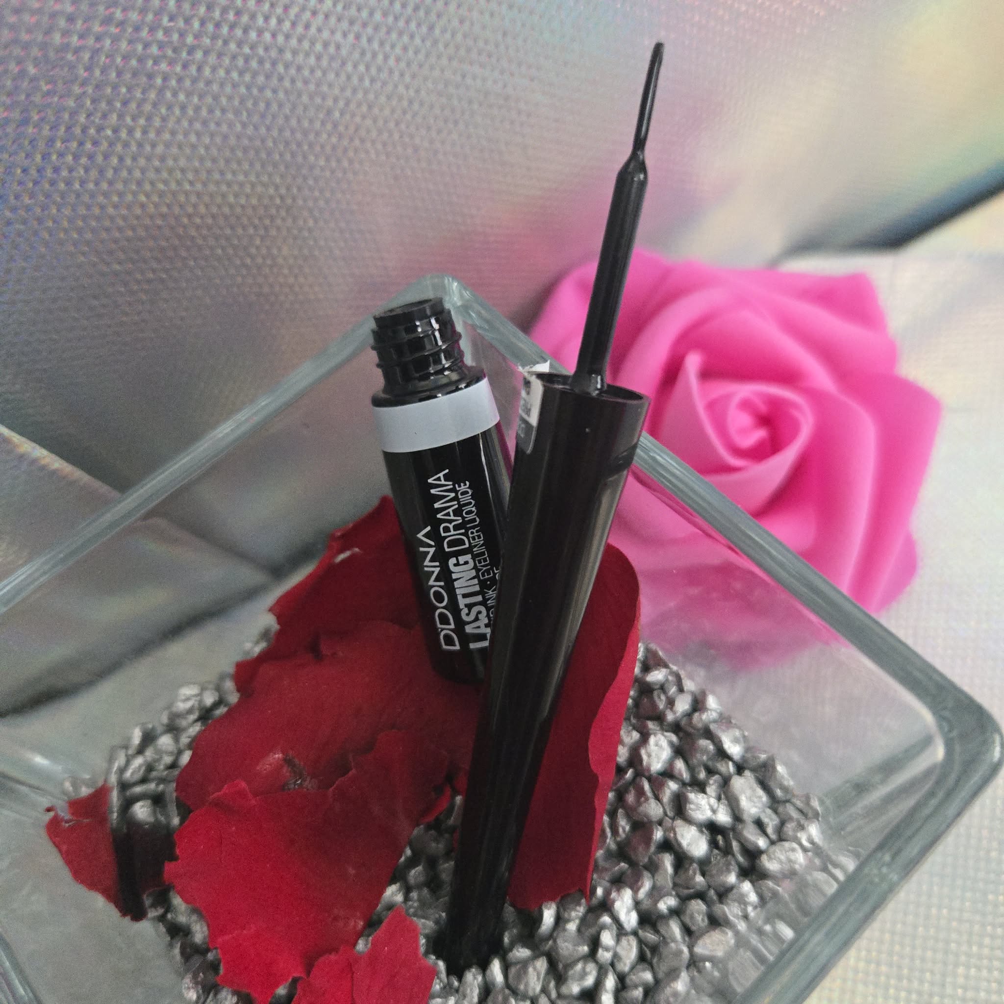 EYELINER LIQUIDE NOIR PRECISION INK