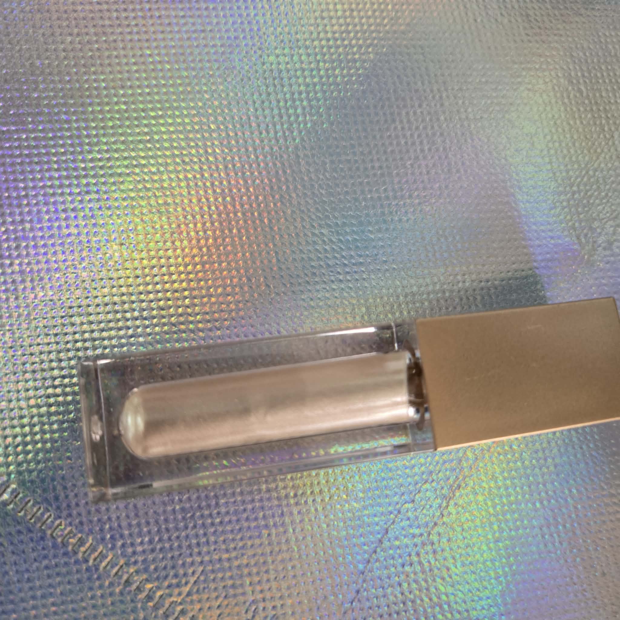 Gloss métal et Illuminateur liquide —